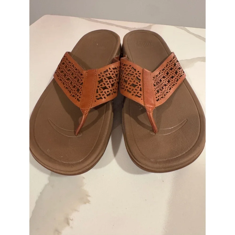 FitFlop Lulu Tan Leather Laser Cut Thong Platform Sandals Womens Brown